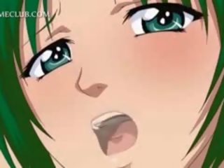 Rondborstig anime teeny wrijft haar vastgrijpen terwijl zuigen piemel